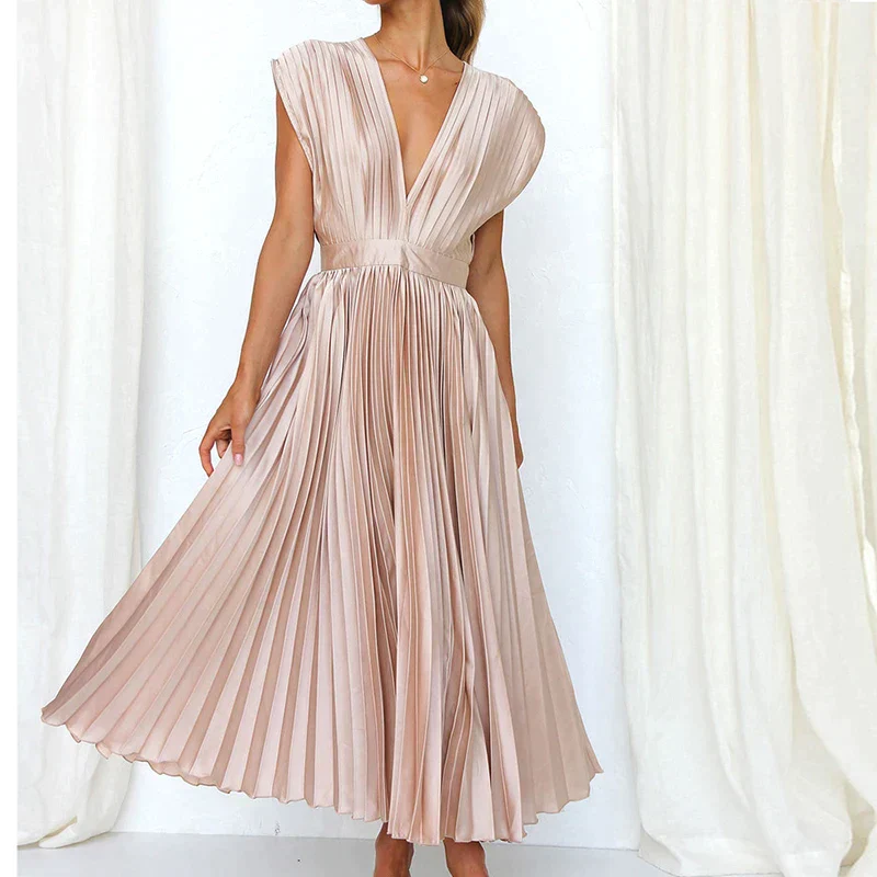 Zen - V-neck Maxi Dress with Pleats