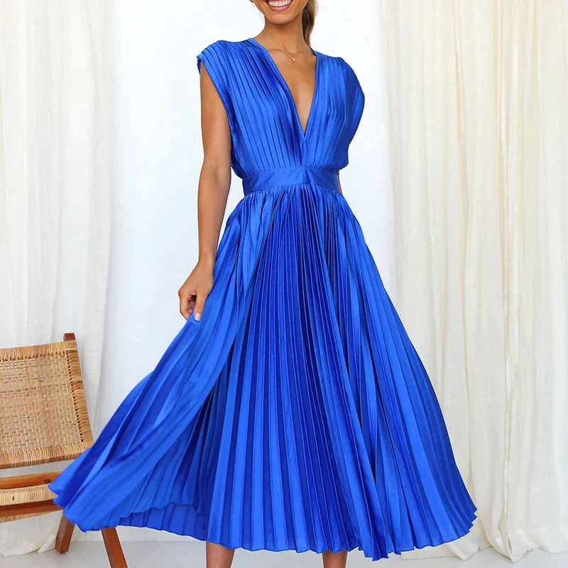 Zen - V-neck Maxi Dress with Pleats