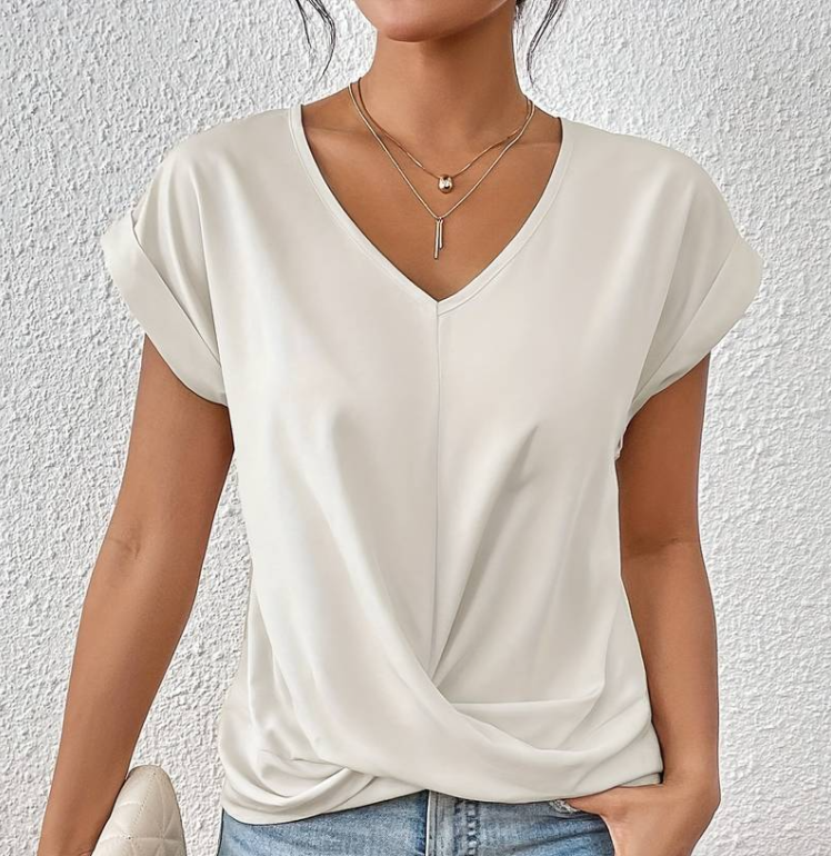 Janina - The Perfect V-neck Top